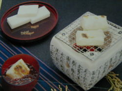 どんな食べ方でも美味しいよ！新潟産　越後杵つき餅　お正月にお召し上がり下さい。